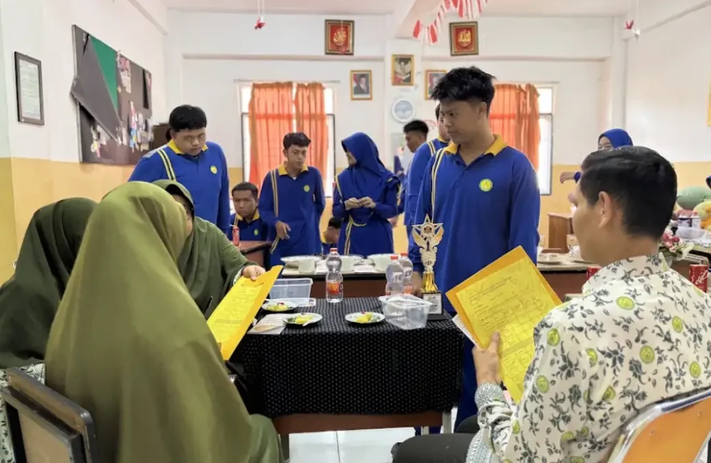 Kegiatan Kokurikuler SMAIT Al Furqon: Fun Cooking dalam Bingkai Pembelajaran Mendalam (Deep Learning)